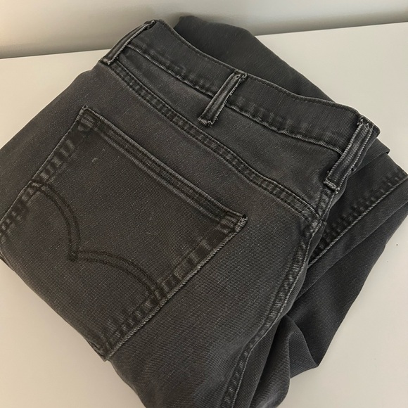 SELLING 9 PAIRS OF NEW CONDITION MENS JEANS! - Picture 6 of 9